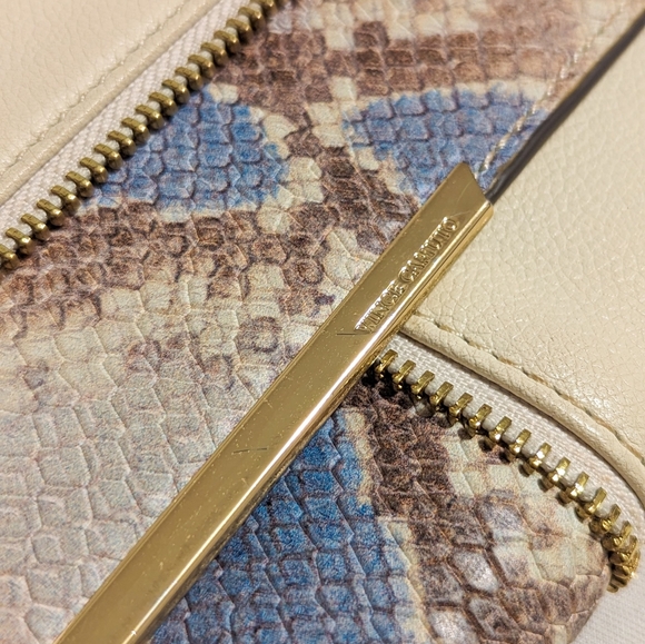 Vince Camuto Ivory Snakeskin Python Design Leather Clutch Handbag - Picture 5 of 13